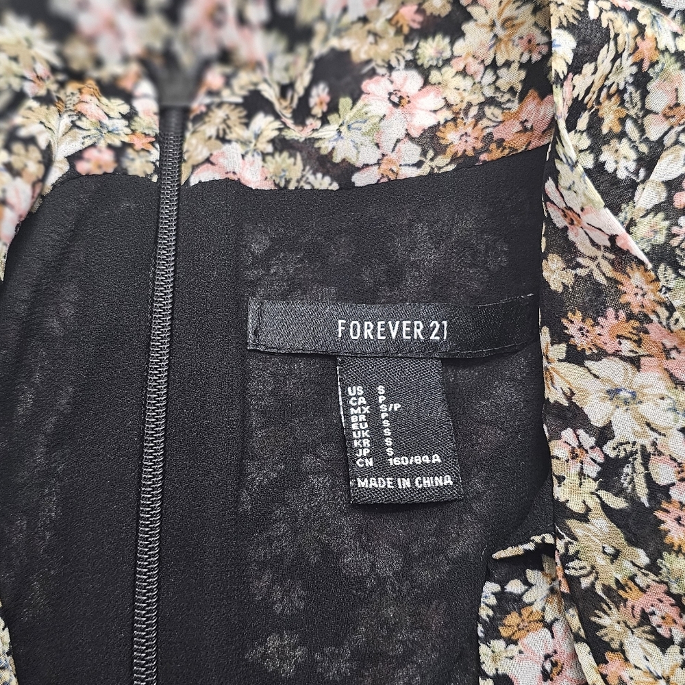 Forever 21 Multicolor Floral Blouse Size S - Picture 5 of 5